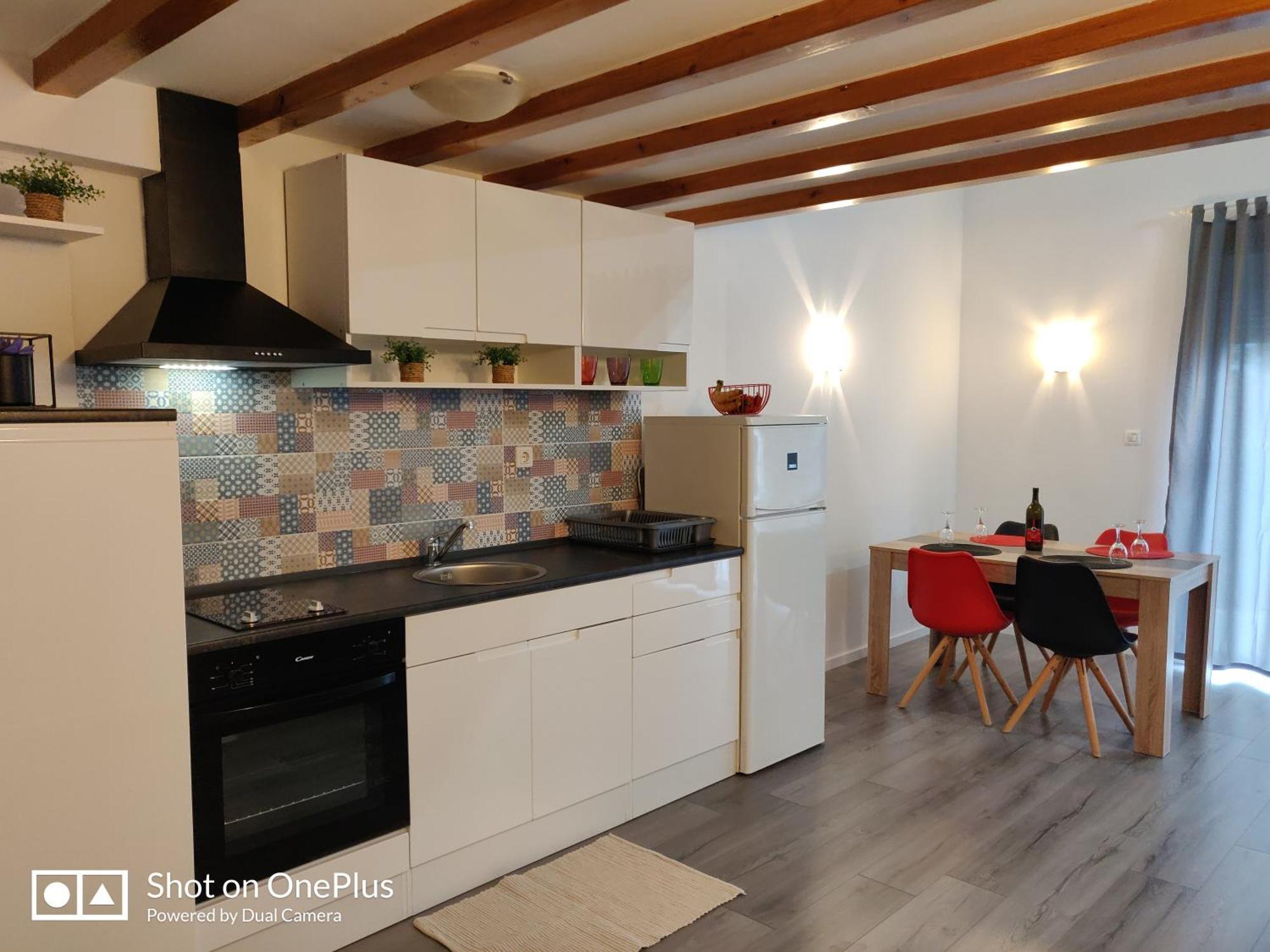 Apartment Karma Zara Esterno foto